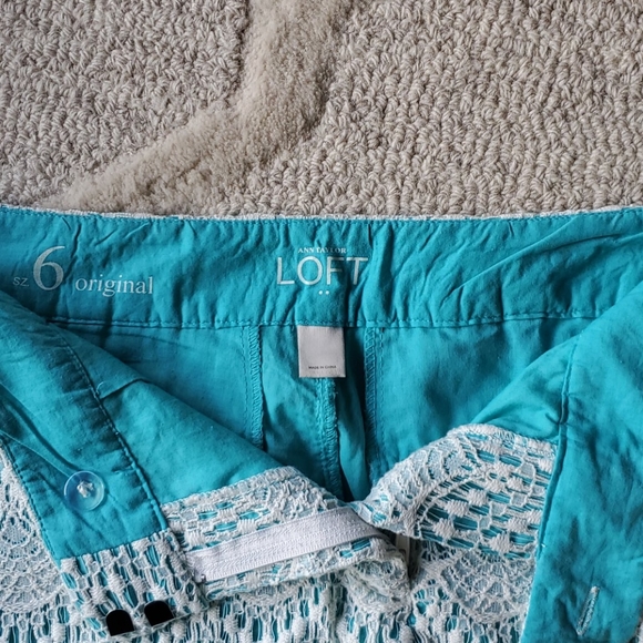 Loft lace detail shorts - Picture 3 of 4